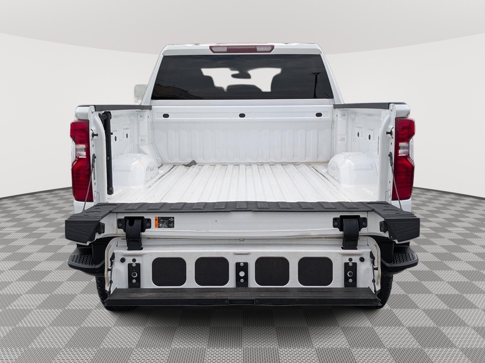 Used 2022 Chevrolet Silverado 2500 Custom w/ Custom Value Package AWD/4WD image 14