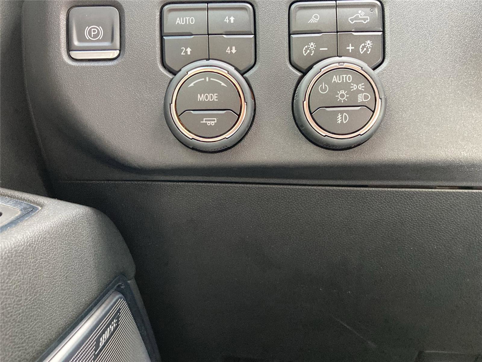 Used 2024 Chevrolet Silverado 1500 High Country w/ Technology Package image 19