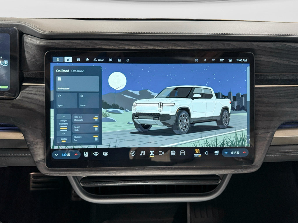 Used 2024 Rivian R1T Adventure Dual AWD/4WD image 12