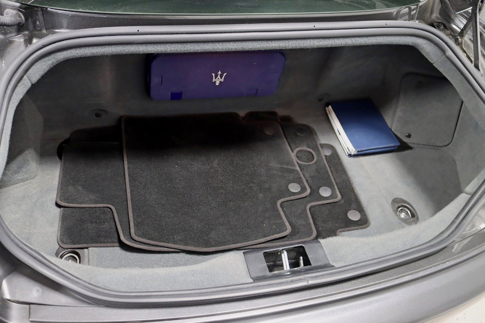 Used 2017 Maserati GranTurismo Sport image 40