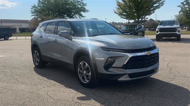 Certified 2024 Chevrolet Blazer LT w/ Convenience Package AWD/4WD image 2