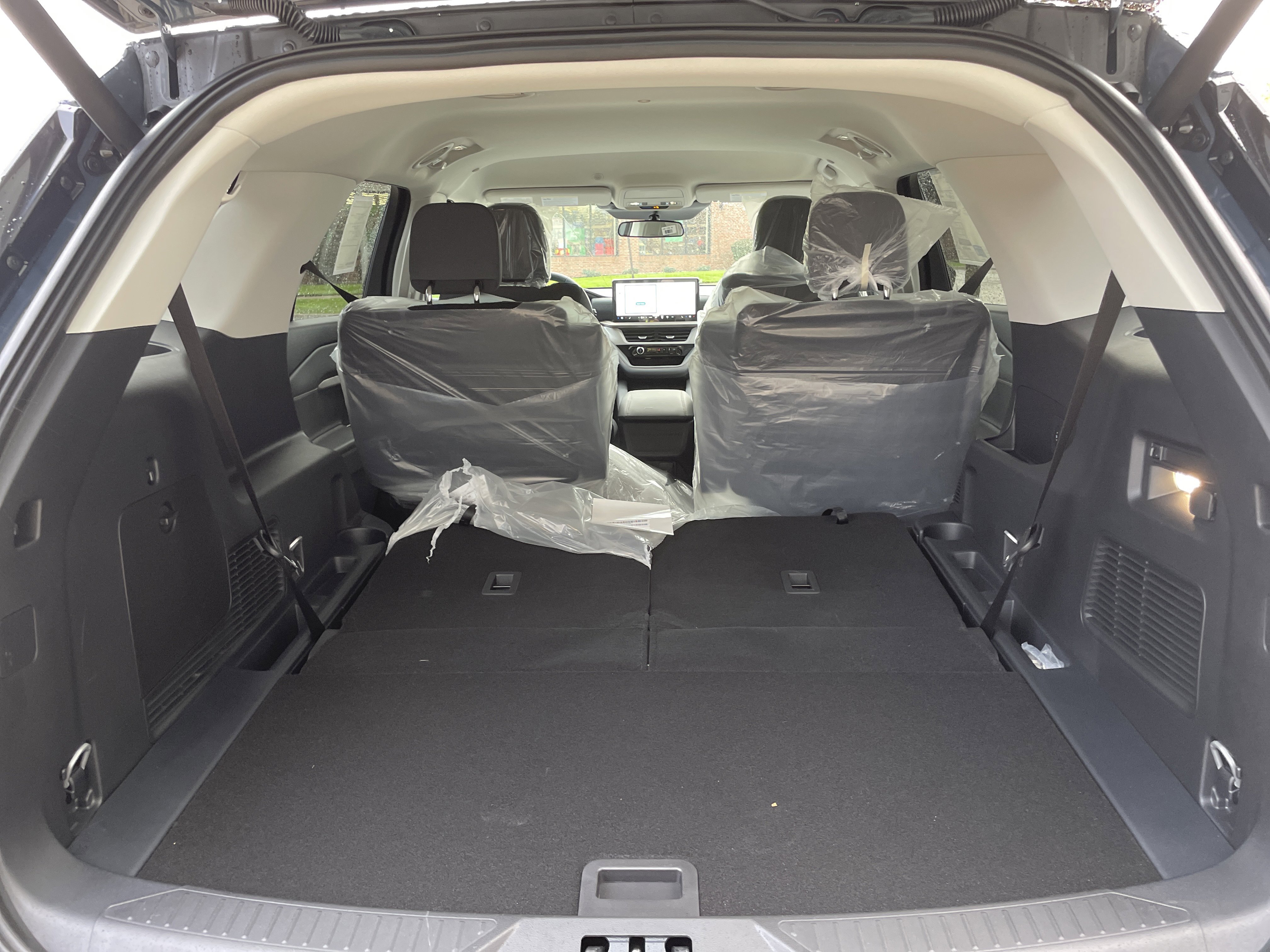 New 2026 Ford Explorer Active image 14