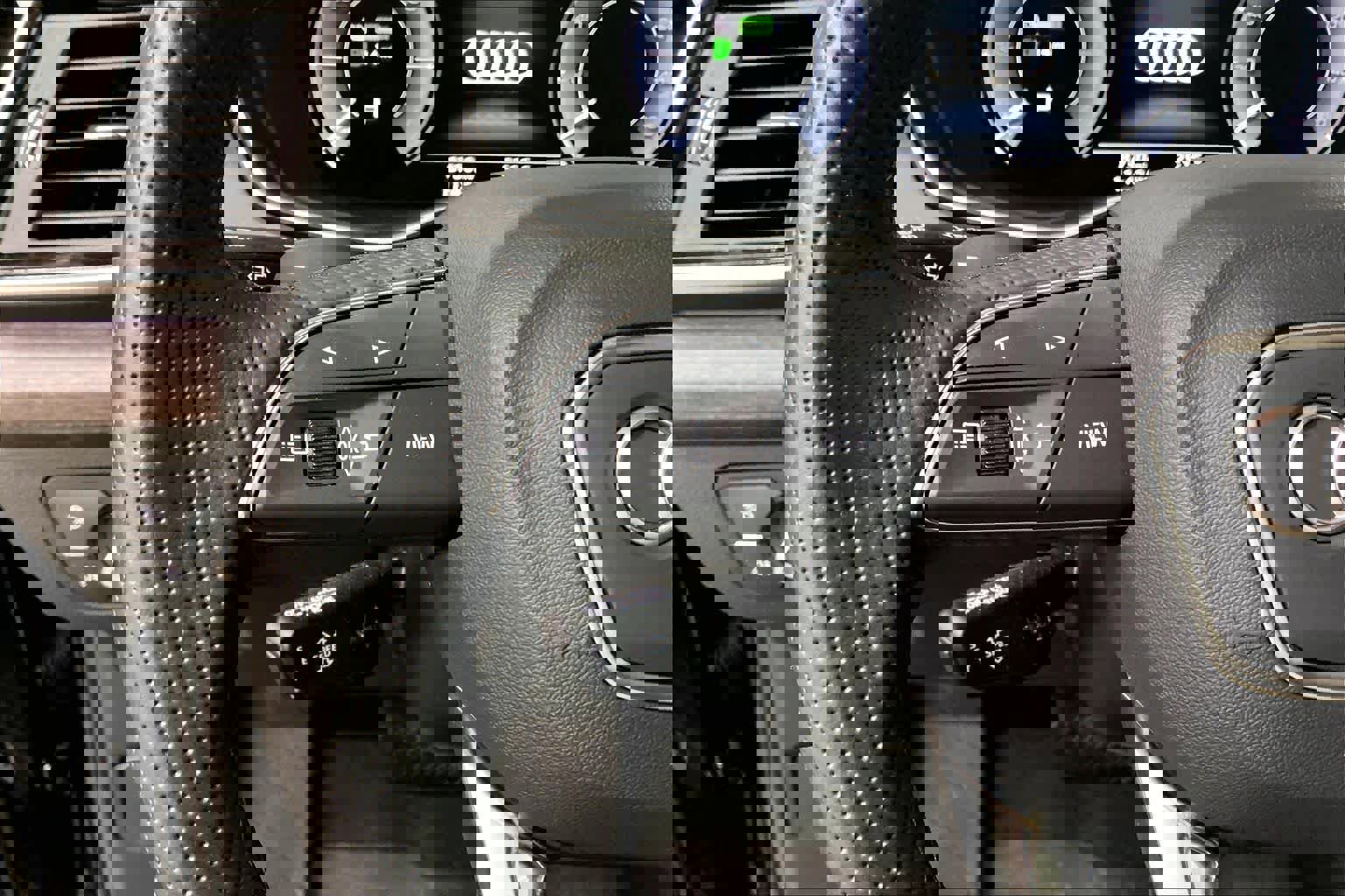 Used 2025 Audi Q5 e Premium Plus w/ Premium Plus Package image 20