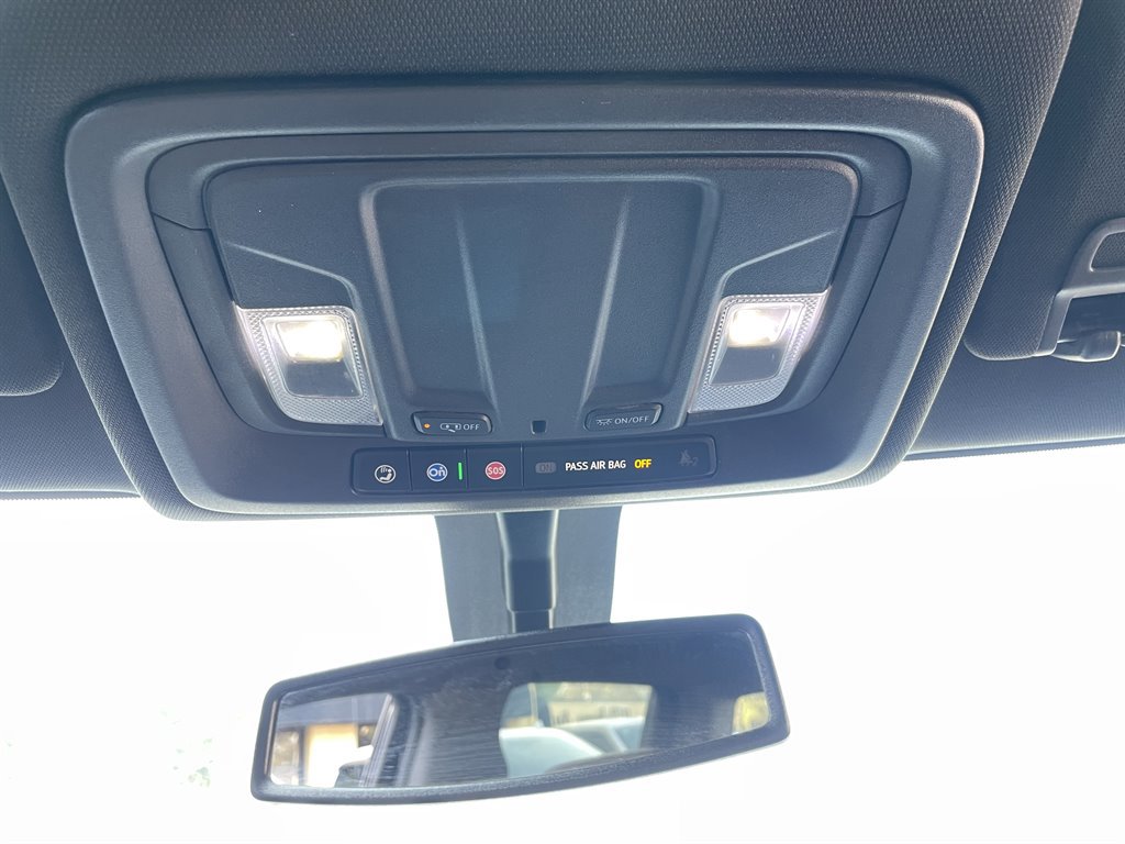 Used 2022 GMC Sierra 2500 AT4 image 32