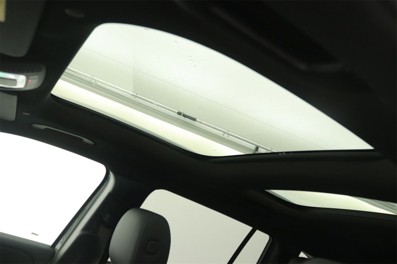 New 2026 Mercedes-Benz GLB 250 image 14