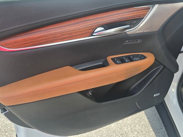 Used 2023 Cadillac XT5 Premium Luxury w/ Technology Package image 23