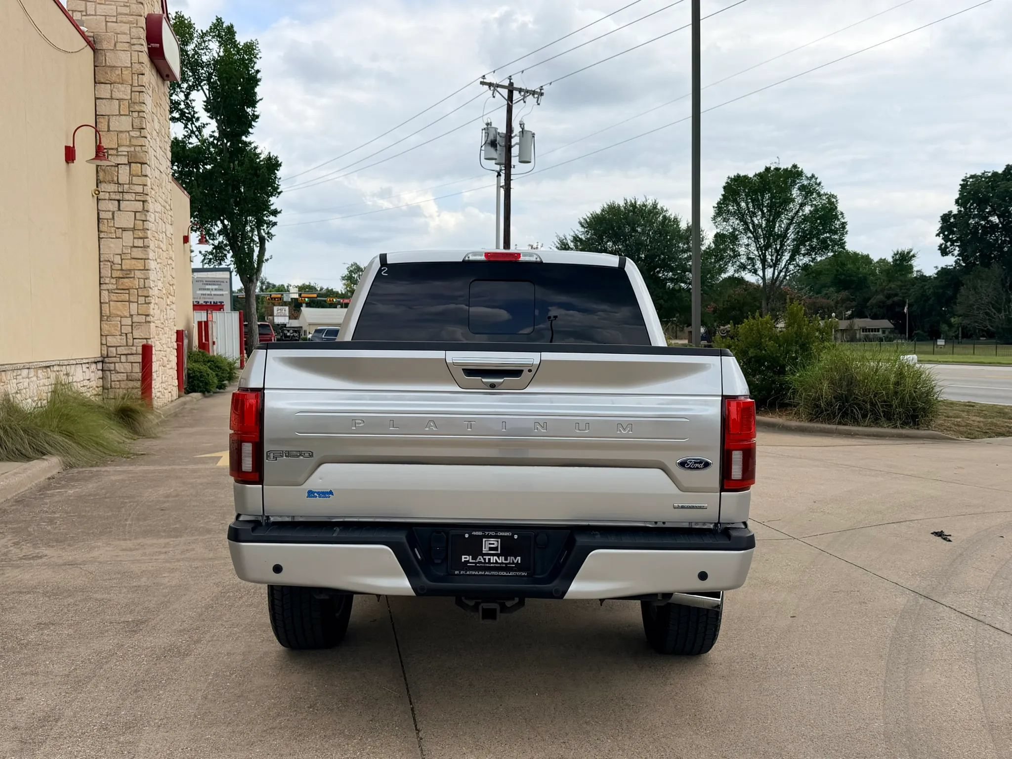Used 2019 Ford F150 Platinum AWD/4WD image 4