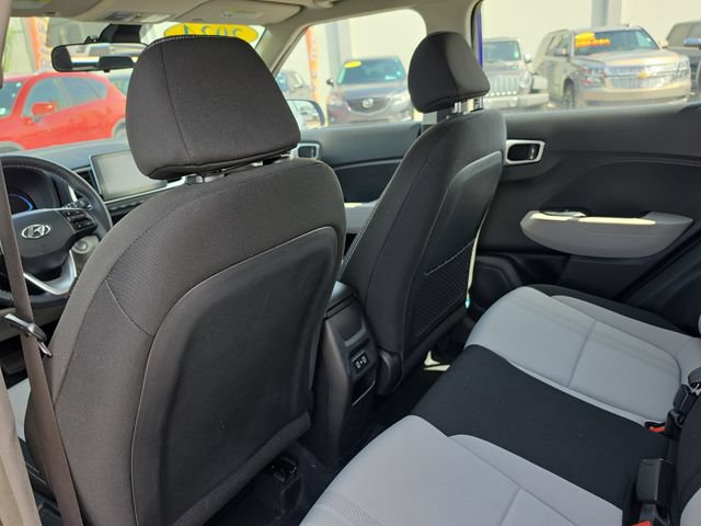 Used 2024 Hyundai Venue SEL FWD image 10