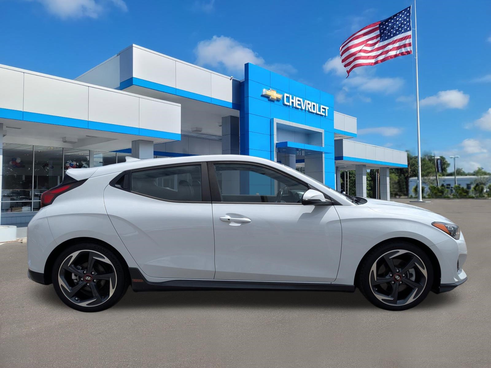 Used 2019 Hyundai Veloster Turbo FWD image 3