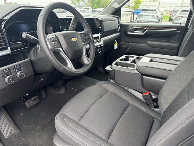 New 2025 Chevrolet Silverado 1500 LT image 10