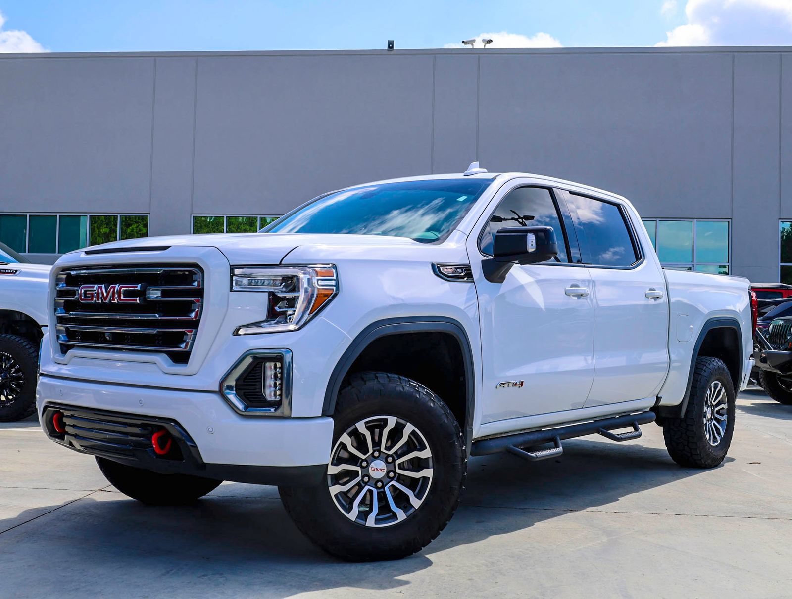 Used 2021 GMC Sierra 1500 AT4 w/ AT4 Premium Package AWD/4WD image 1