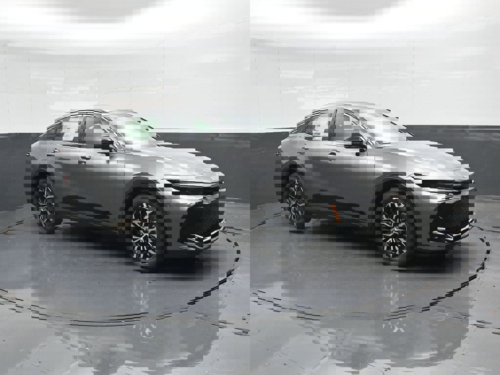 New 2026 Toyota Crown Limited image 4