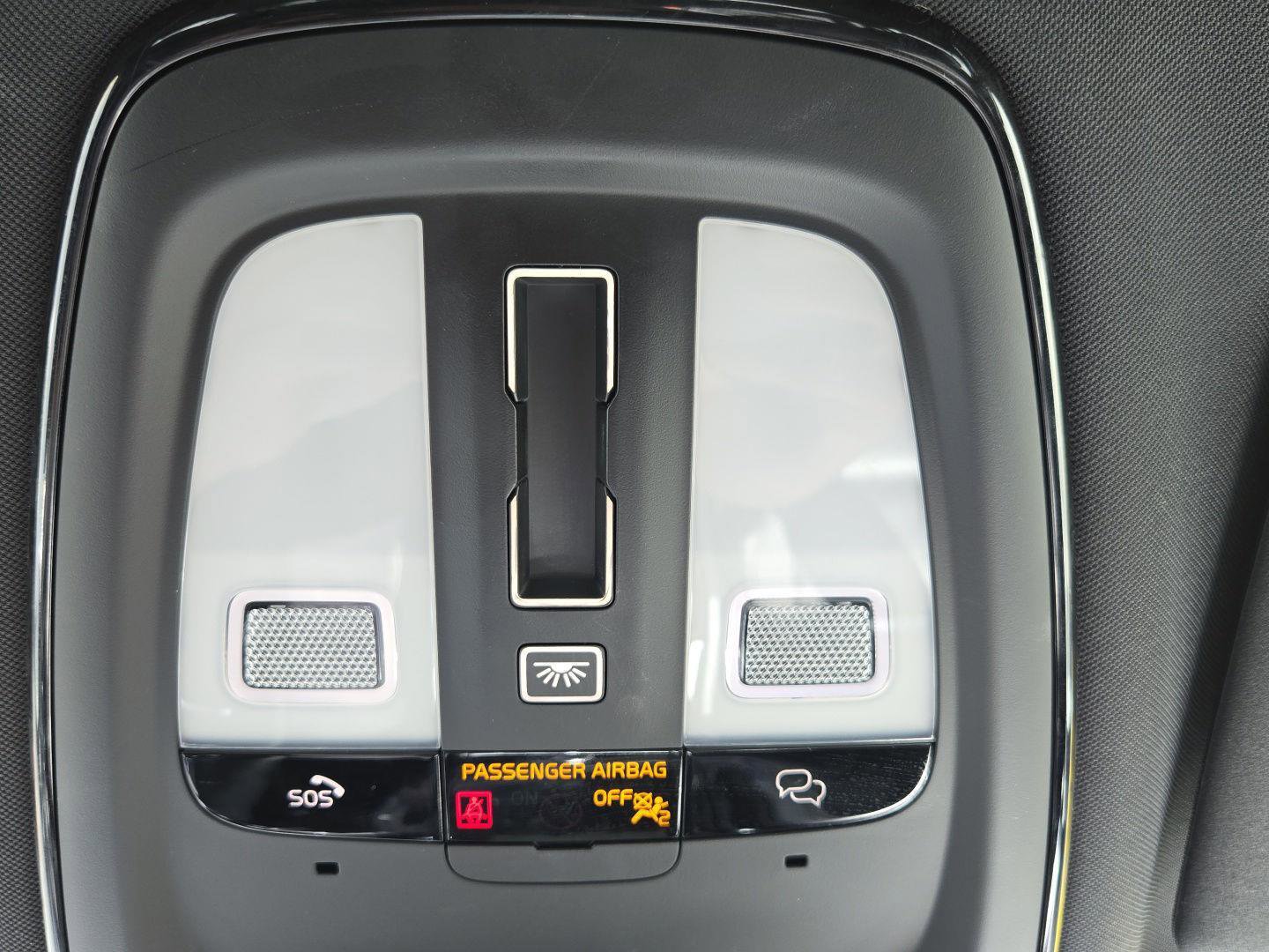 Used 2024 Volvo S60 B5 Plus w/ Protection Package Premier image 23