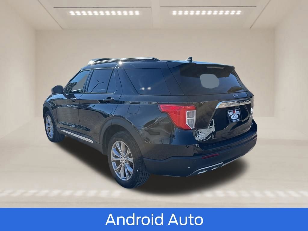 Used 2022 Ford Explorer XLT w/ Equipment Group 202A image 6