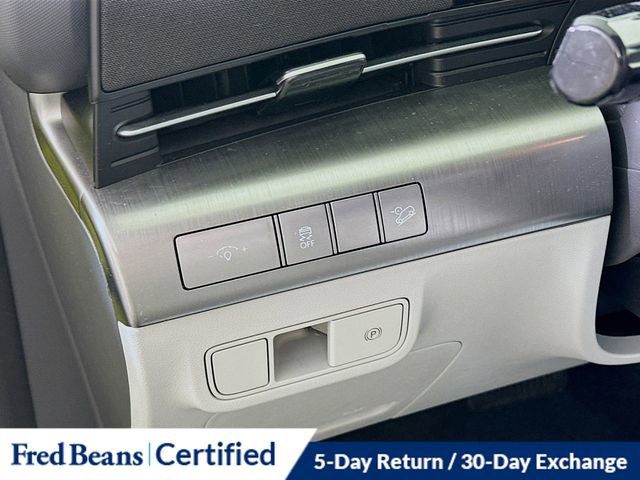 Certified 2025 Hyundai Kona SEL image 12