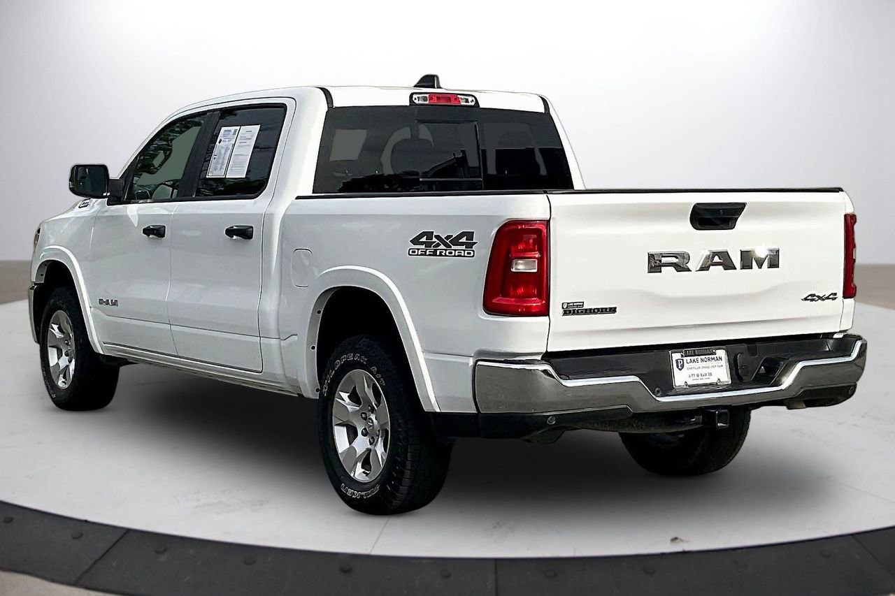 Used 2025 RAM 1500 Big Horn AWD/4WD image 7