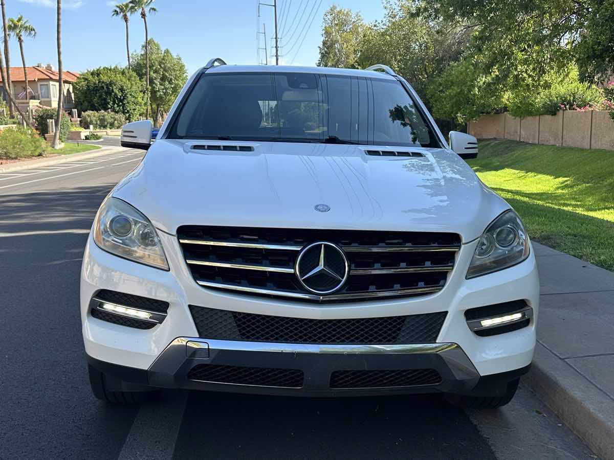 Used 2014 Mercedes-Benz ML 350 4MATIC w/ Premium 1 Package image 3