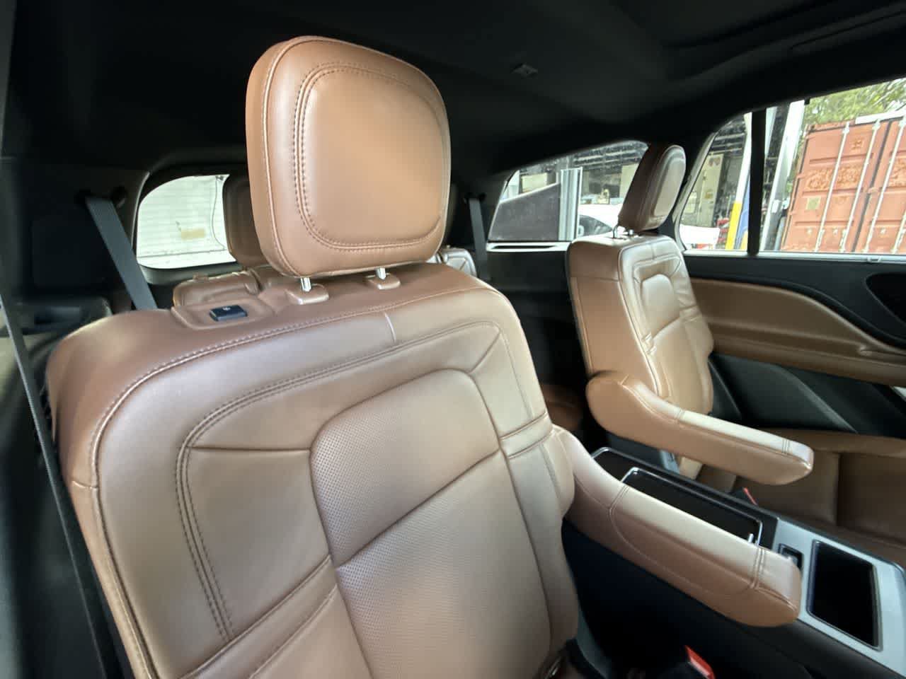 Used 2024 Lincoln Aviator Reserve w/ Equipment Group 201A RWD image 26