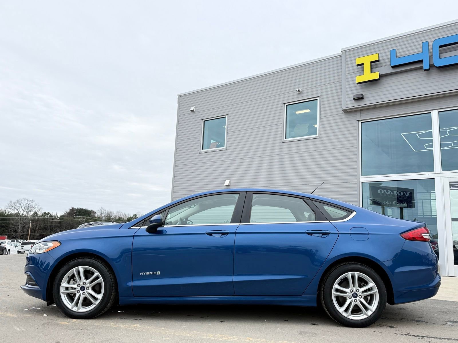 Used 2018 Ford Fusion S FWD image 11