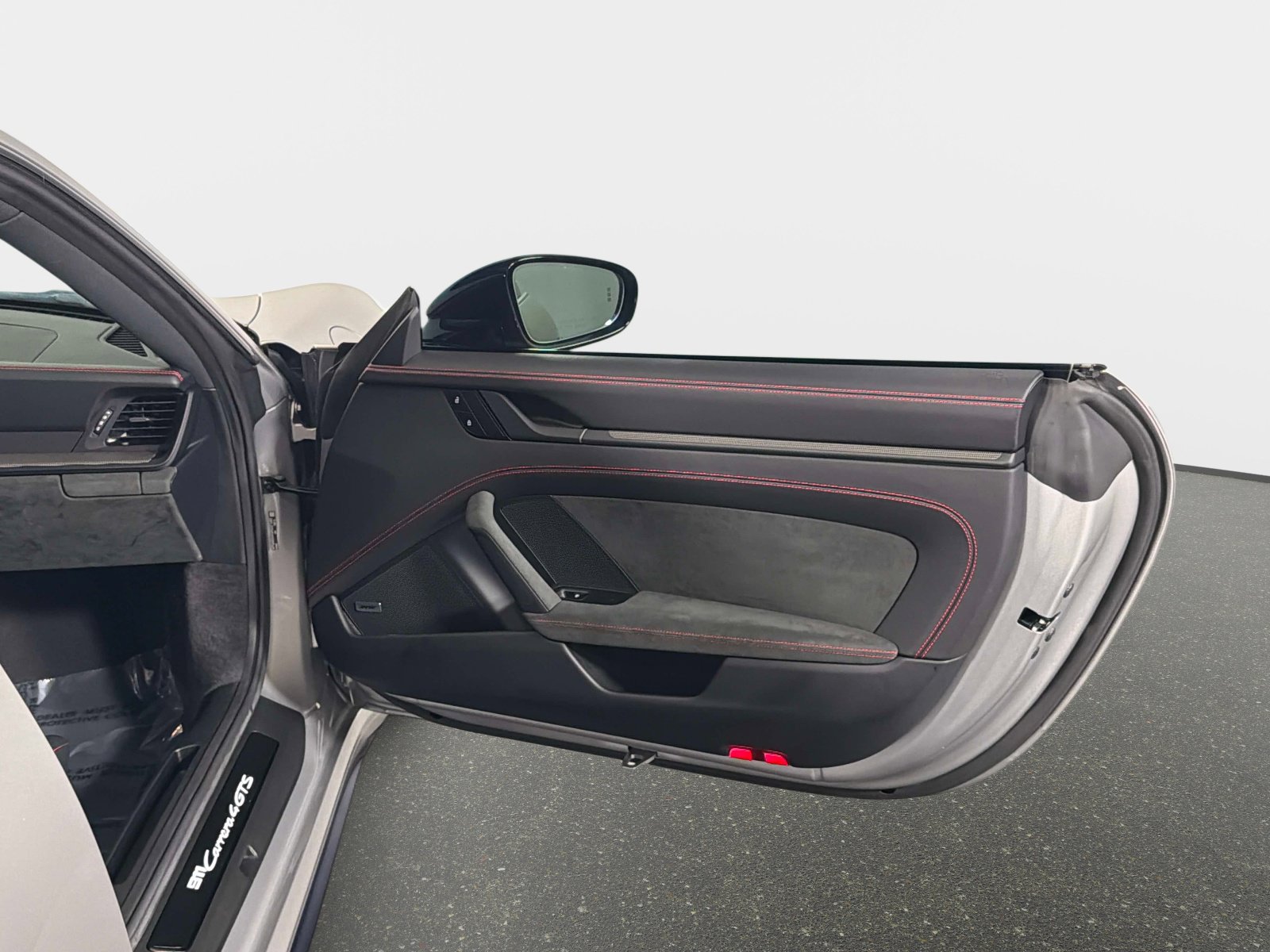 Used 2024 Porsche 911 Carrera 4 GTS image 23