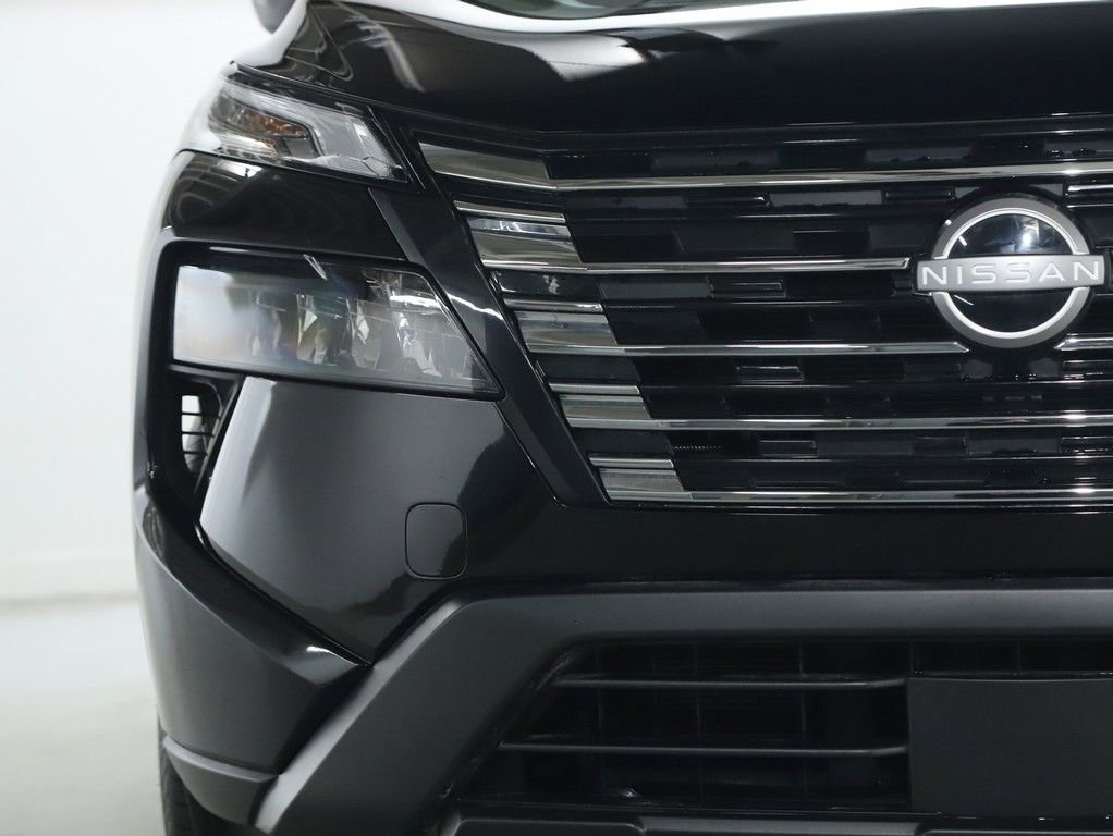 Certified 2026 Nissan Rogue SV image 7