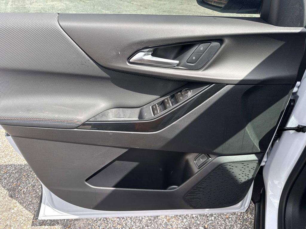 New 2026 Chevrolet Equinox RS w/ Safety and Technology Package image 18