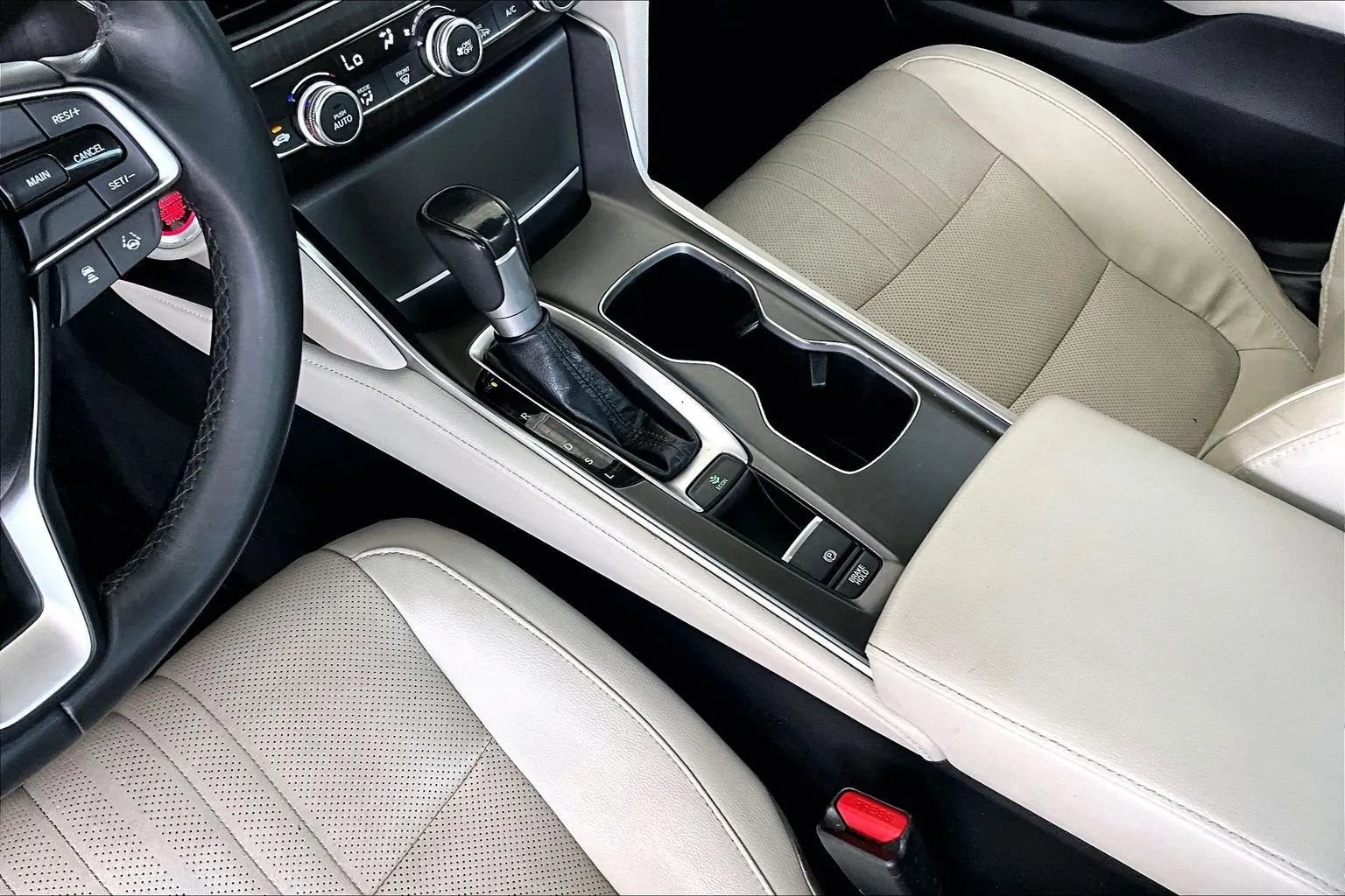 Used 2018 Honda Accord EX-L image 15