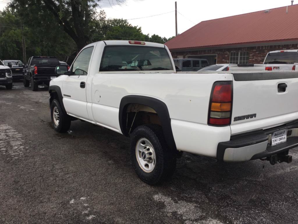Used 2007 GMC Sierra 2500 W/T RWD image 4