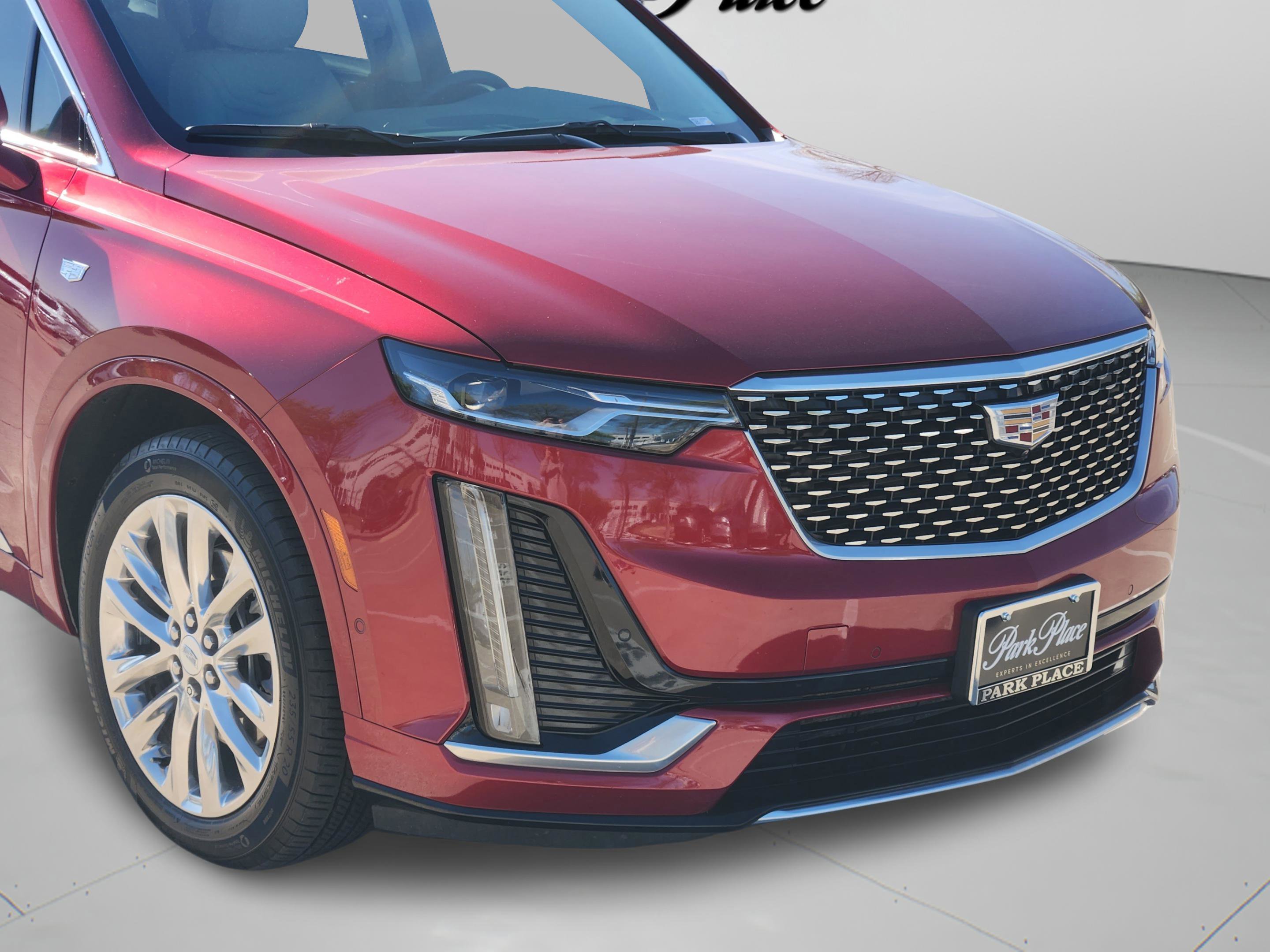 Used 2022 Cadillac XT6 Premium Luxury w/ Technology Package image 8