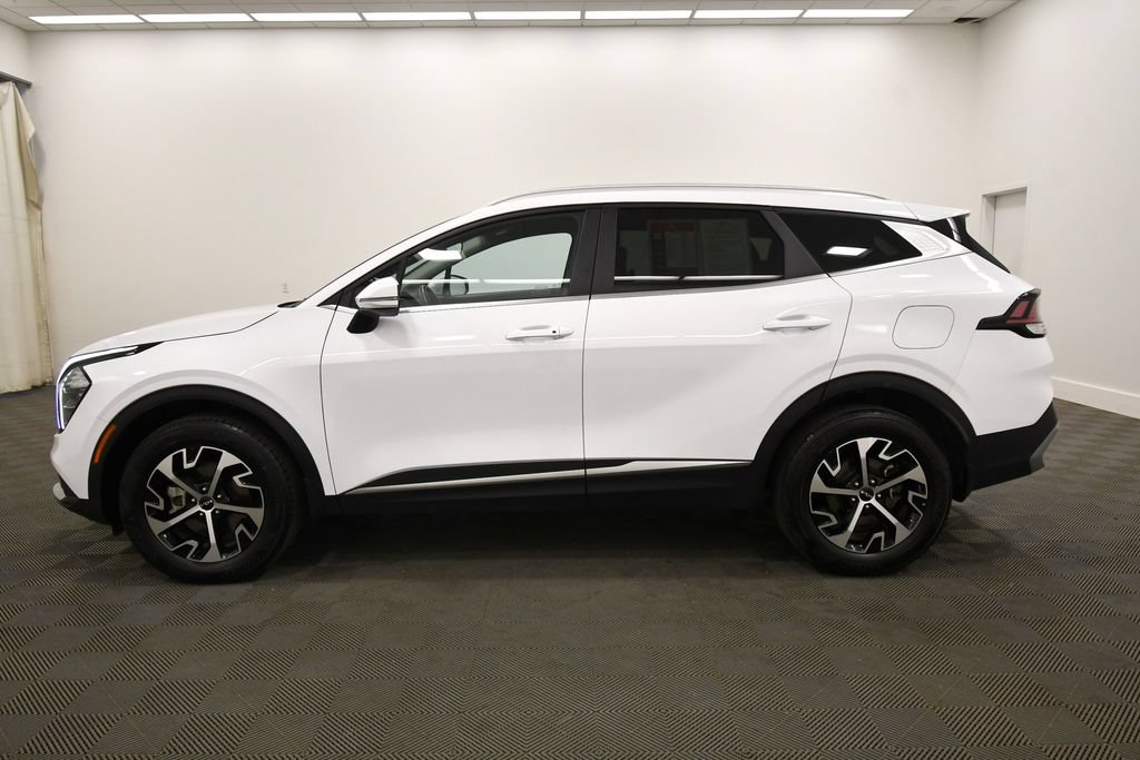 Certified 2023 Kia Sportage EX AWD/4WD image 4