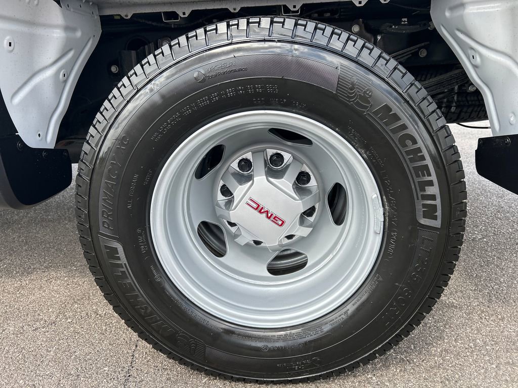 New 2026 GMC Sierra 3500 Pro w/ 1SA Pro Safety Plus Package image 37