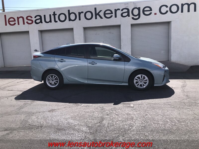 Used 2016 Toyota Prius Two FWD image 1