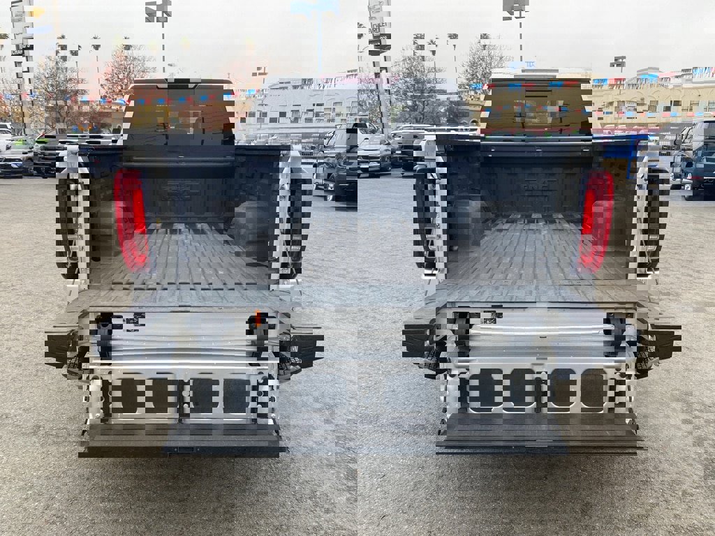 Used 2022 GMC Sierra 1500 SLT w/ SLT Premium Plus Package image 17