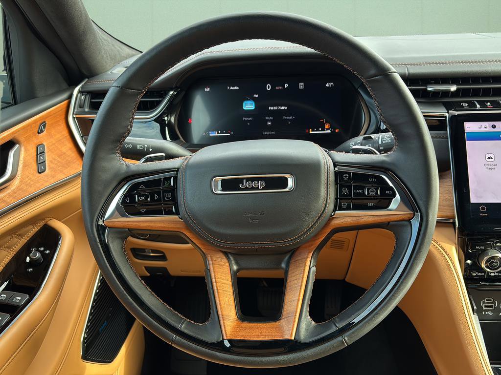 Used 2024 Jeep Grand Cherokee L Summit image 26