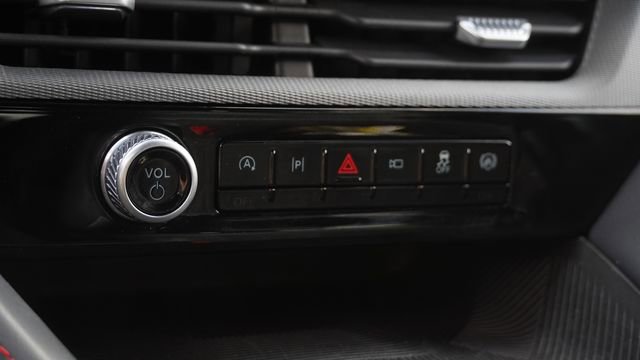 Used 2025 Ford Explorer ST-Line w/ ST-Line Street Pack AWD/4WD image 26