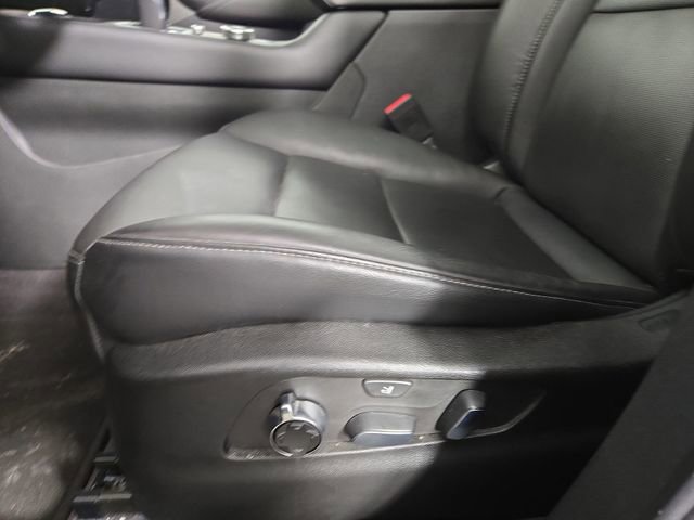 Used 2023 Cadillac XT4 Premium Luxury w/ Technology Package image 31