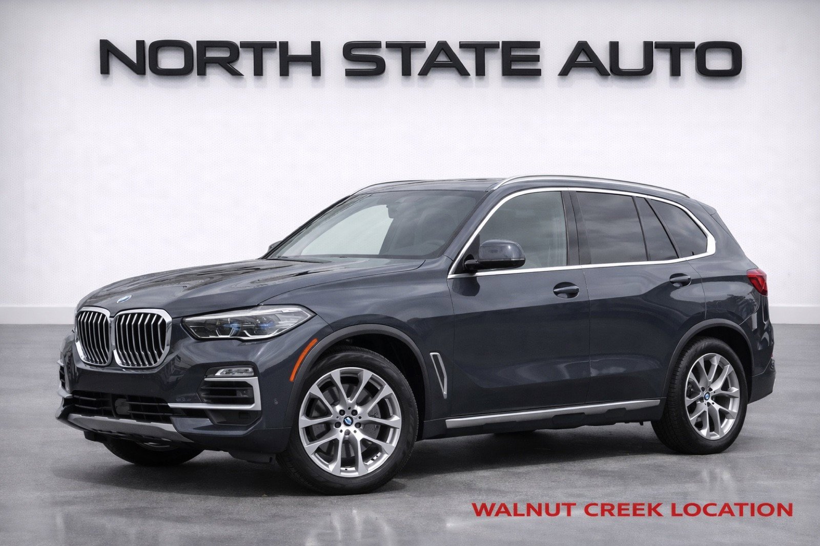 Used 2020 BMW X5 xDrive50i w/ Executive Package AWD/4WD image 1