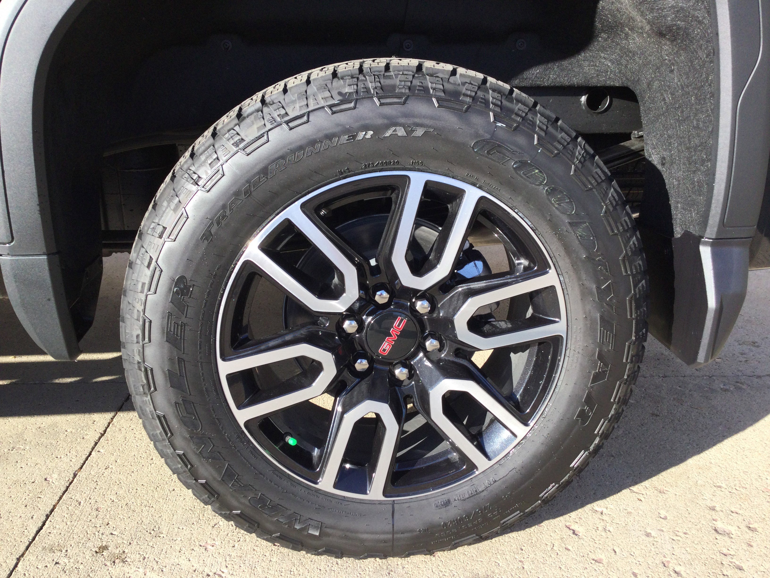 New 2026 GMC Sierra 1500 AT4 w/ AT4 Premium Package image 7