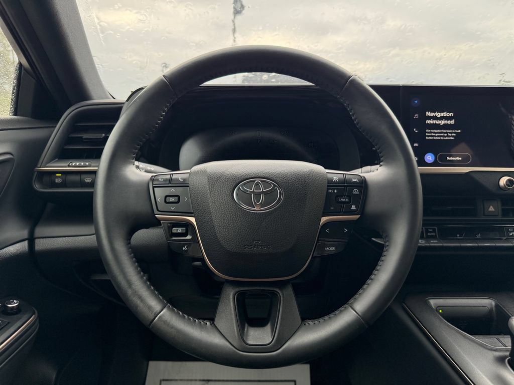 Used 2023 Toyota Crown AWD/4WD image 15