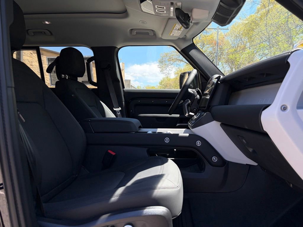 New 2026 Land Rover Defender 130 S AWD/4WD image 15