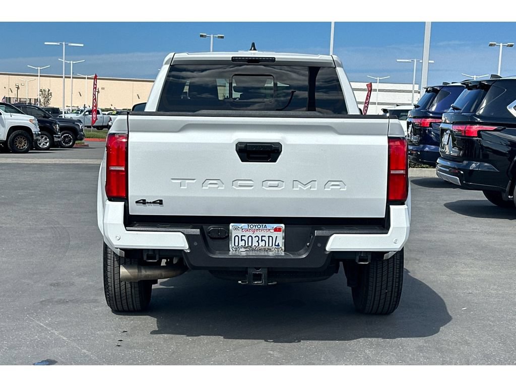 Used 2025 Toyota Tacoma TRD Sport w/ TRD Sport Upgrade Package AWD/4WD image 5
