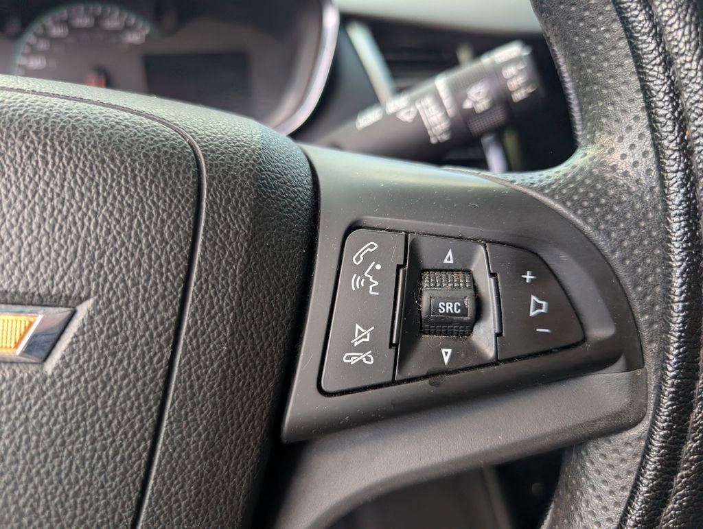 Used 2018 Chevrolet Trax LS image 12