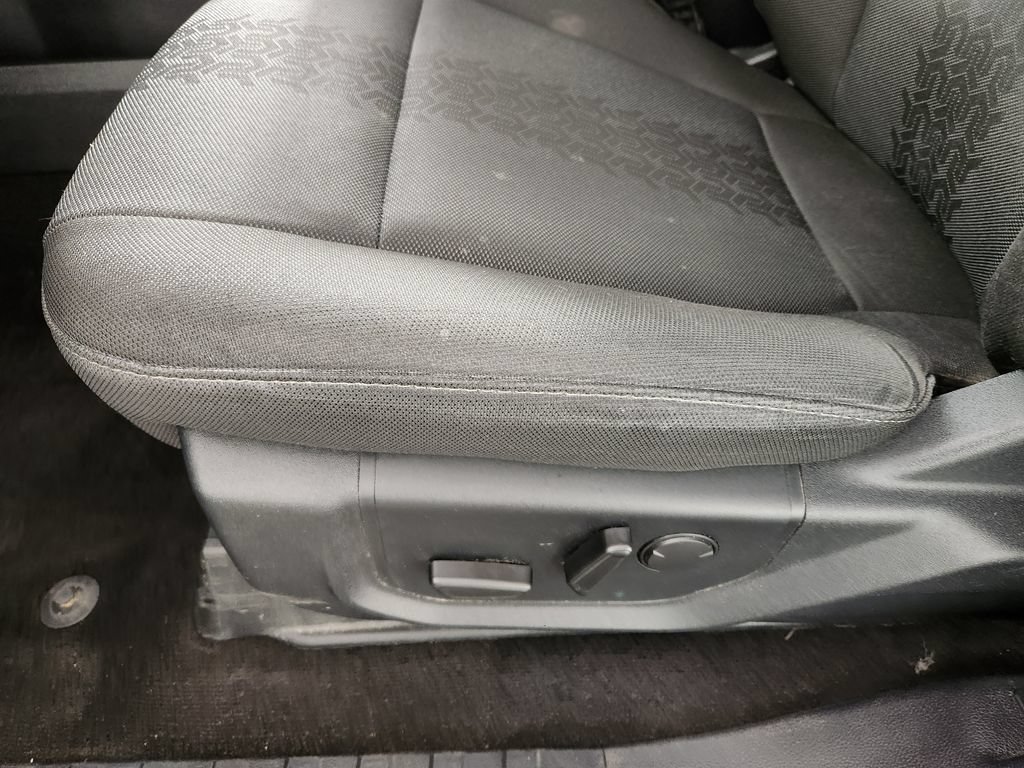 Used 2019 Ford F150 XLT w/ Equipment Group 302A Luxury AWD/4WD image 13