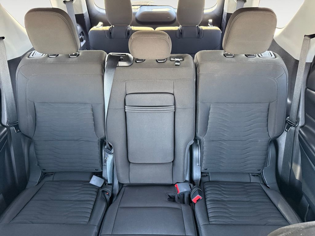 Used 2021 Ford Explorer XLT w/ Class III Trailer Tow Package image 19