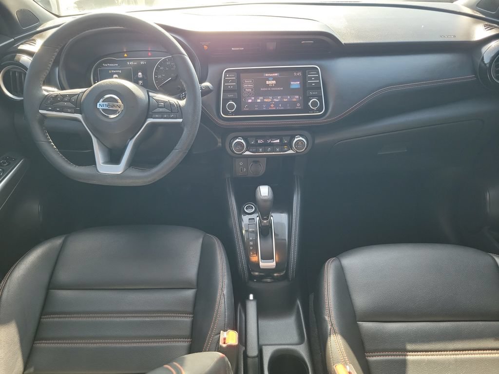 Used 2019 Nissan Kicks SR w/ SR Premium Package FWD image 13