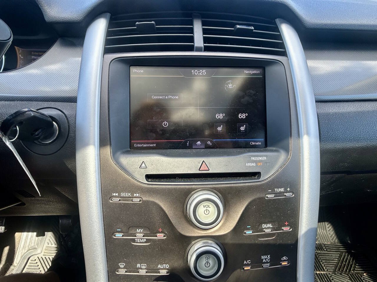 Used 2013 Ford Edge SEL FWD image 23