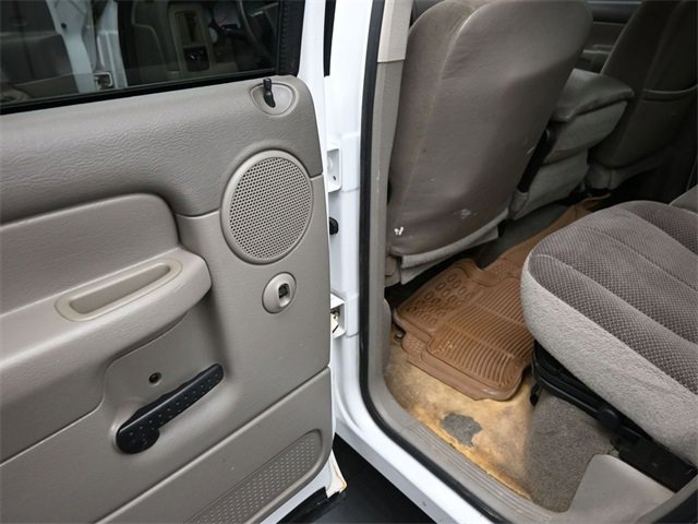 Used 2004 Dodge Ram 1500 Truck SLT image 16