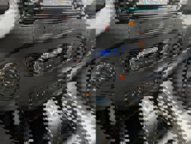 Used 2022 Nissan Frontier PRO-4X w/ Pro-4X Premium Package image 26