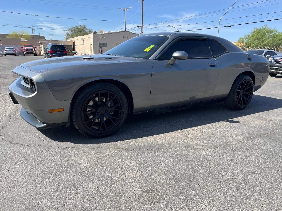 Used 2012 Dodge Challenger R/T RWD image 10