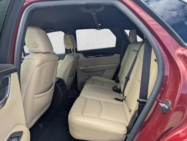 Used 2018 Cadillac XT5 FWD image 14